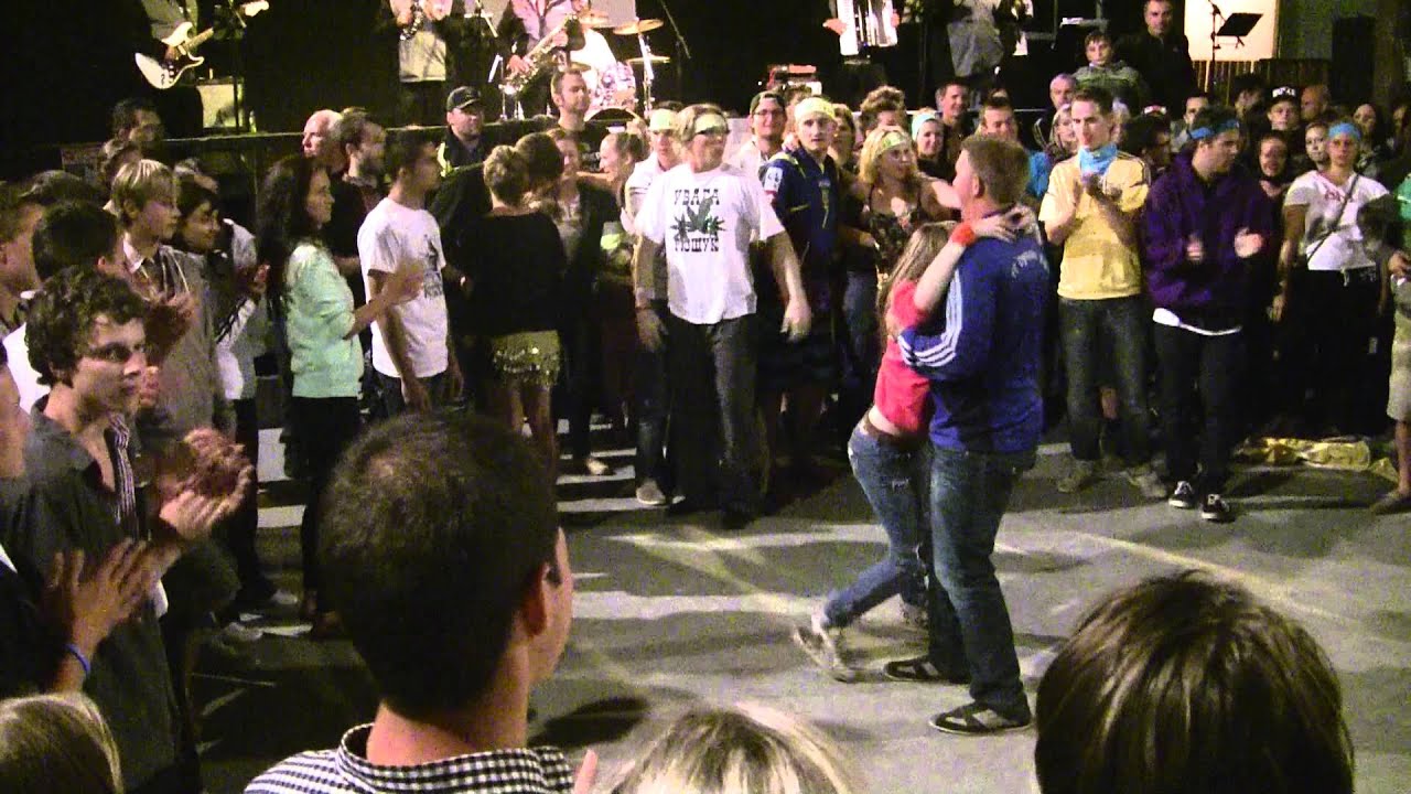 Коломийка / Kolomyjka ★ Zirka / Зірка @ DAUPHIN / ДАВФІН - CNUF 2012...