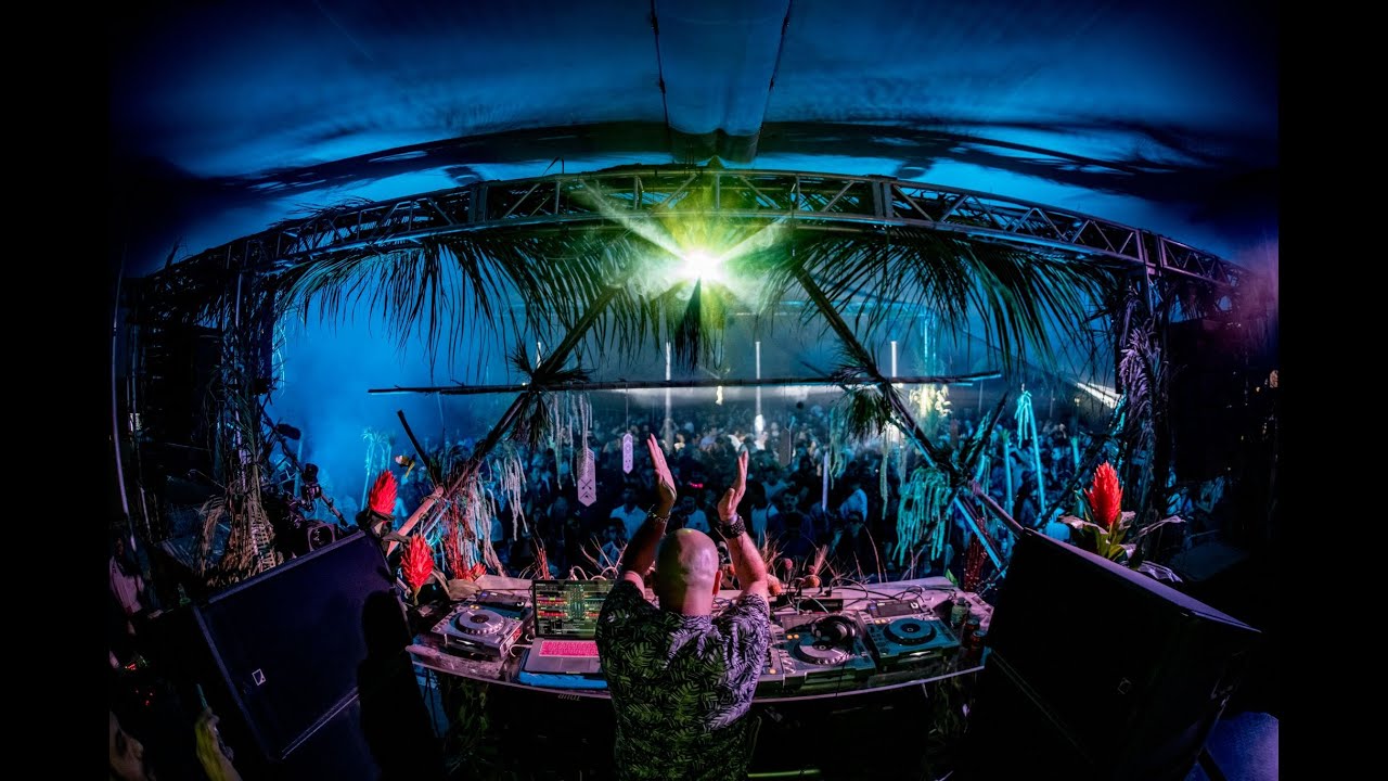 Guy Mantzur - The Soundgarden Stage . Rapture  Festival  (BE-AT.TV)