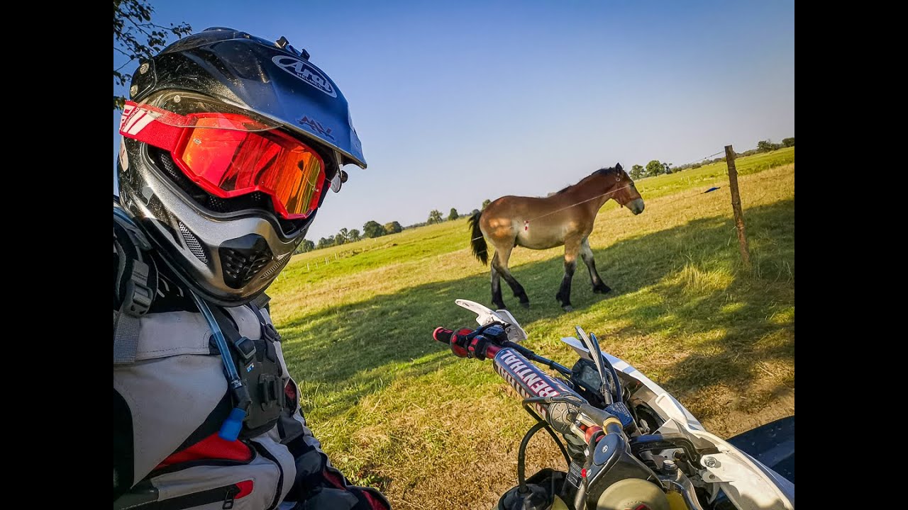 Test Rieju MR2 300 2T Racing. Czy 2-suwowe enduro z homologacją sprawdzi się w cross country?