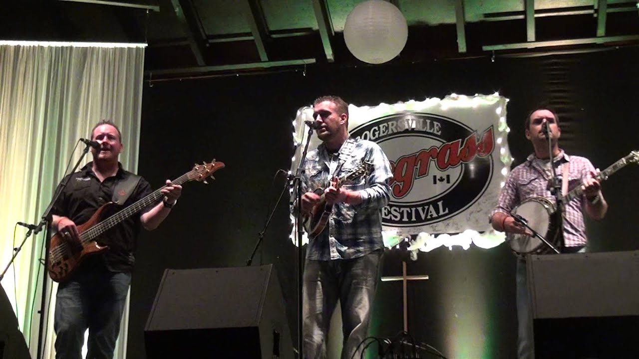 MONROE - AM I A FOOL live 2013