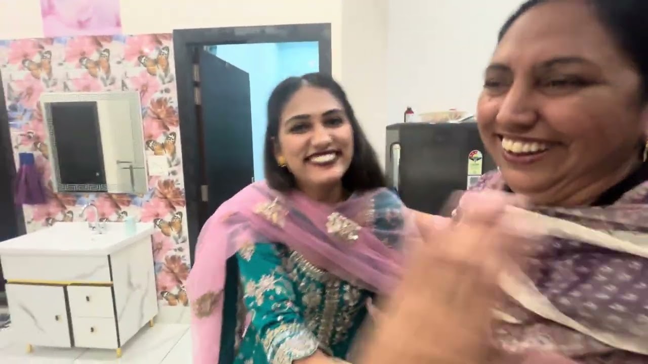 Uk🇬🇧-Italy🇮🇹 toh aye prohne / lgiya ronka🥳/ 6 mnth bd bnayeya vlog🥰