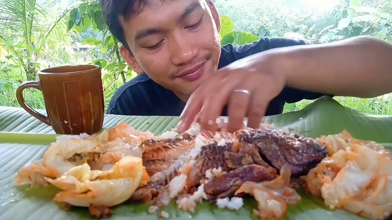 mukbang pritong tilapia niluto sa ketchup nilagyan ng repolyo..