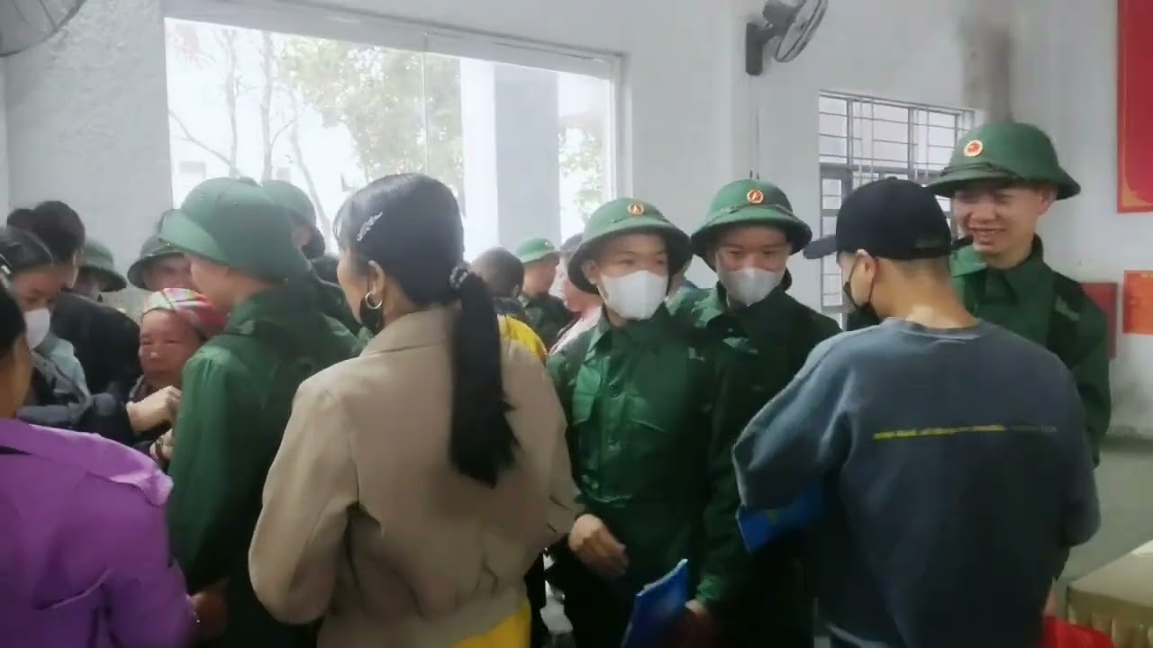 Tiễn các cháu lên đường nhập ngũ bình an mạnh khỏe nhé