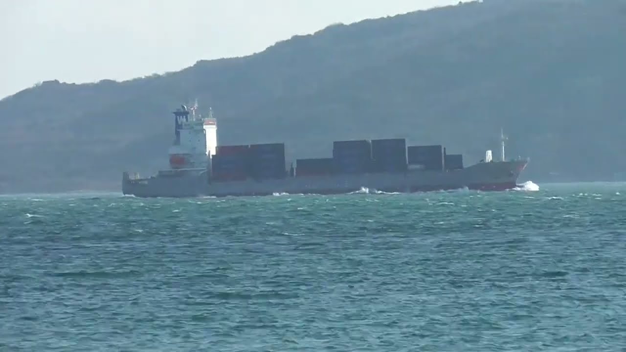 Container Ship WAN HAI 101 12 2022