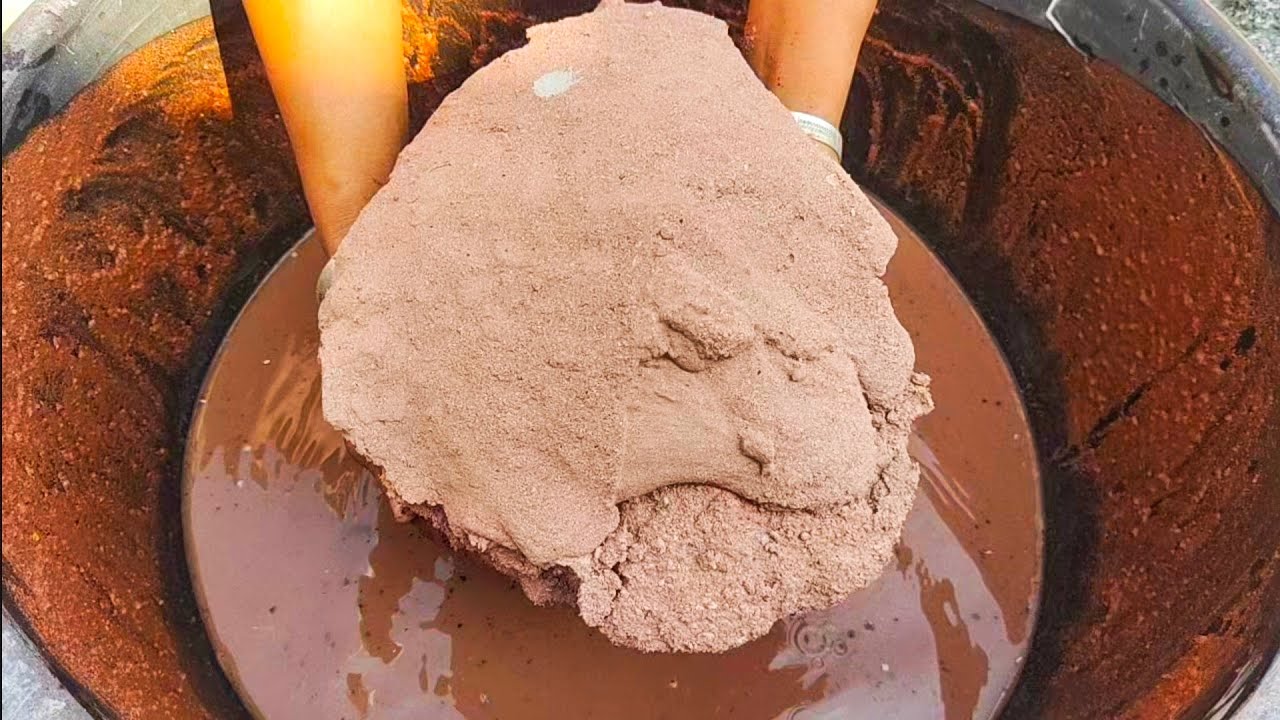 Huge chunks of soft pure red dirt crumbling in lot's of water 💦 saasmr
