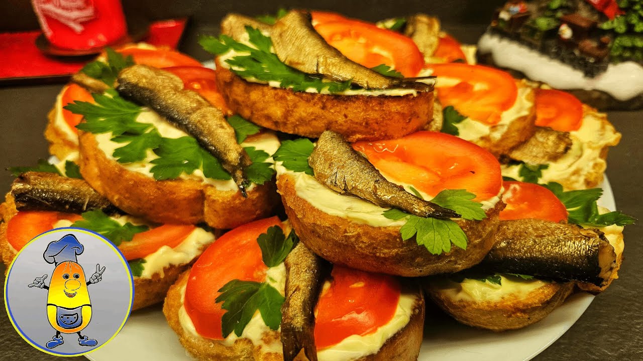Canapés mit Sprotten auf knusprigen Toastscheiben | Knackiger Snack aus Brot in 10 Minuten