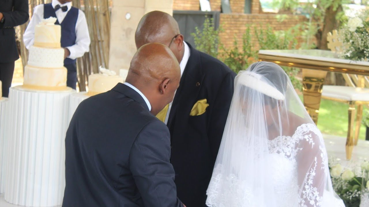 Celumusa Sambo is live!