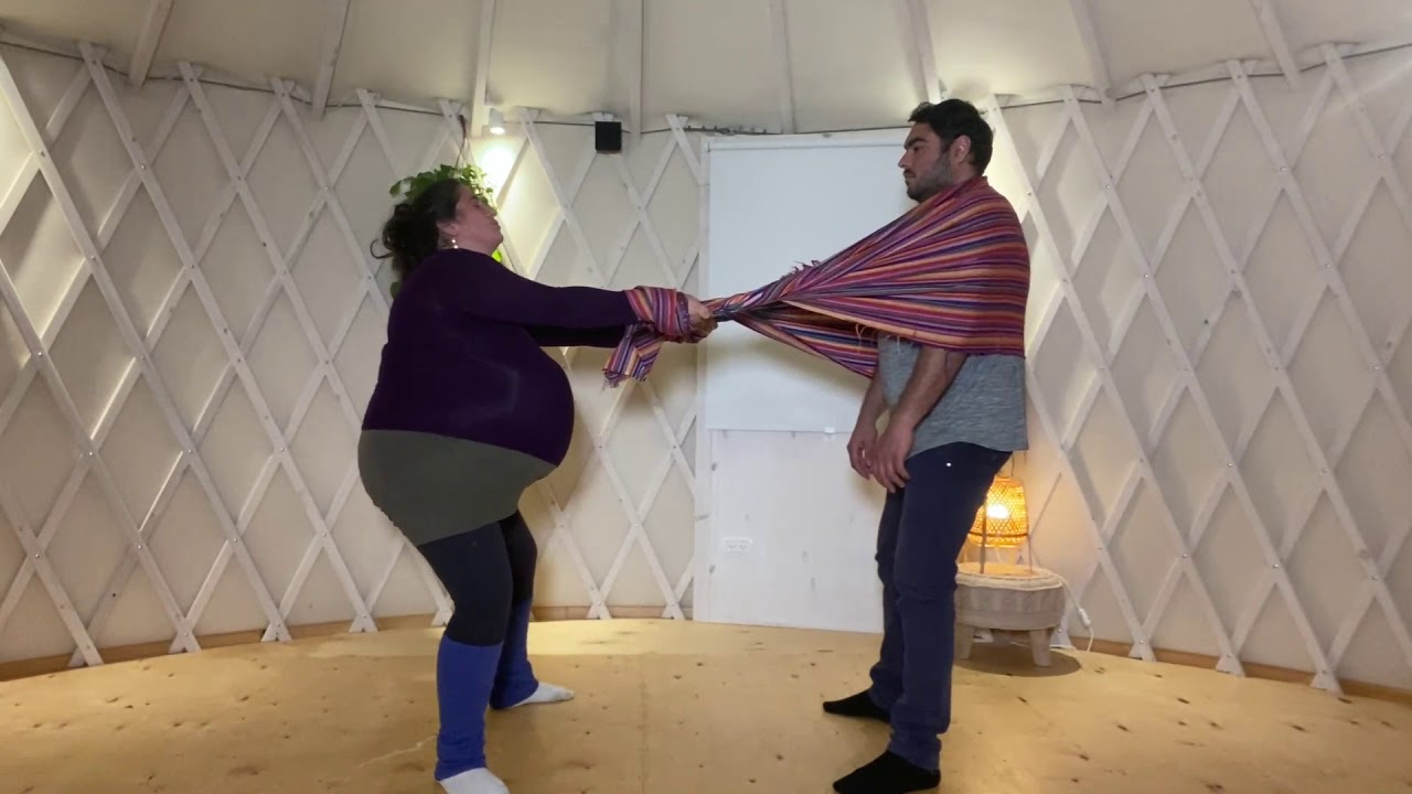 תירגול תנוחות צירים בזוג