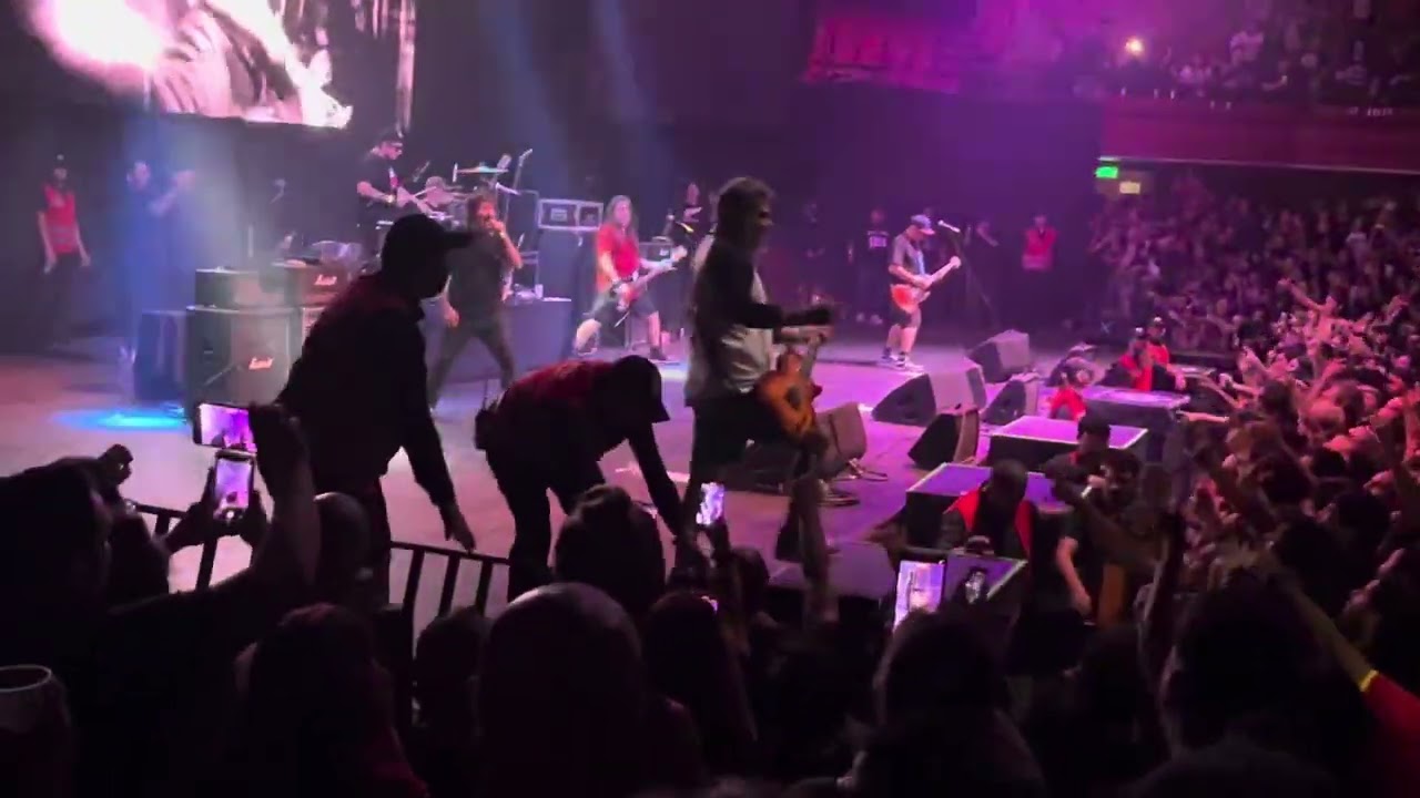 2 minutos Teatro Caupolicán Santiago de Chile nov 2025 - Como caramelo de limón 
