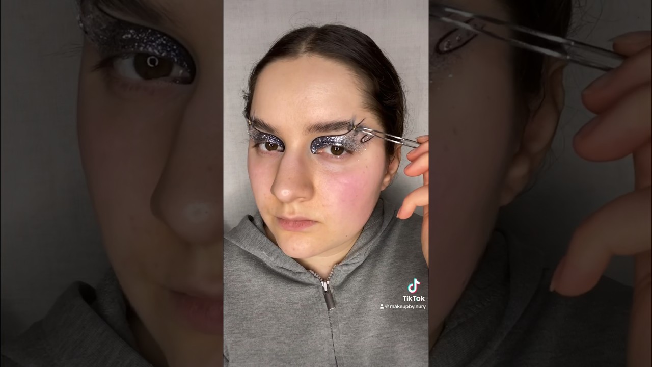 Nye editorial makeup tutorial😍🖤🪩🩶 #nyemakeup #glittermakeup #slayfirecosmetics #editorialmakeup