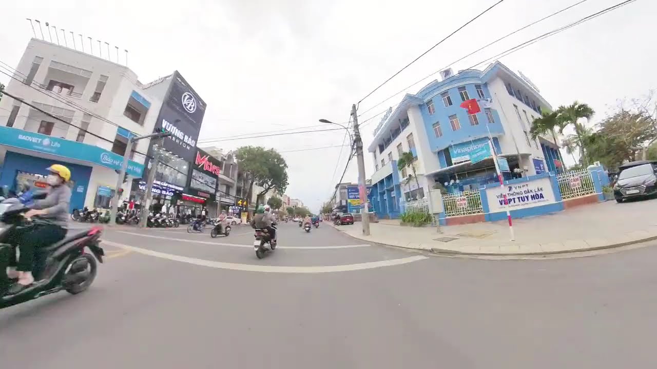 Tuy Hoà ngày 23 Tết 2026 trên đường Ngô Văn Sở - Trần Phú - Hùng Vương - Trần Hưng Đạo #travel