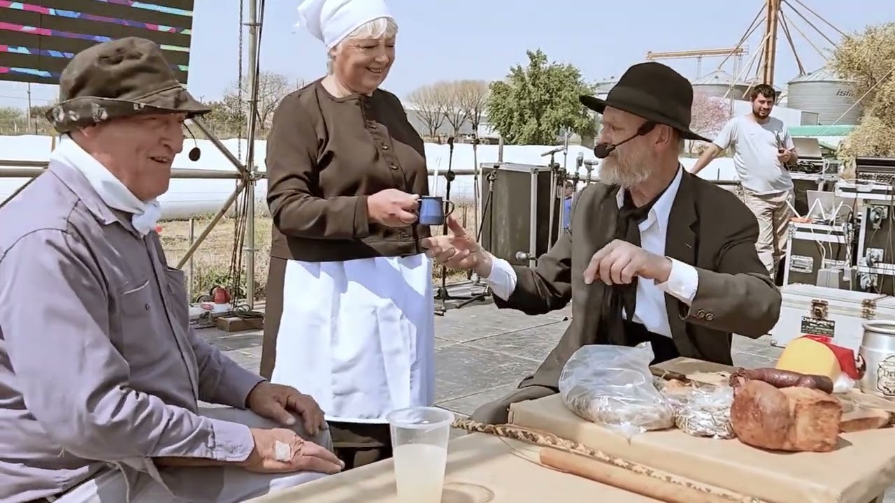 Vetter Clemens recibe visita de Vetter Sander. Encuentro de vecinos en lengua materna (Wolgadeutsch)