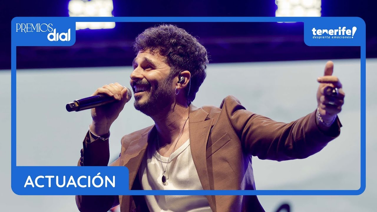 ANTOÑITO MOLINA - Me prometo | En directo en Premios Dial Tenerife 2025