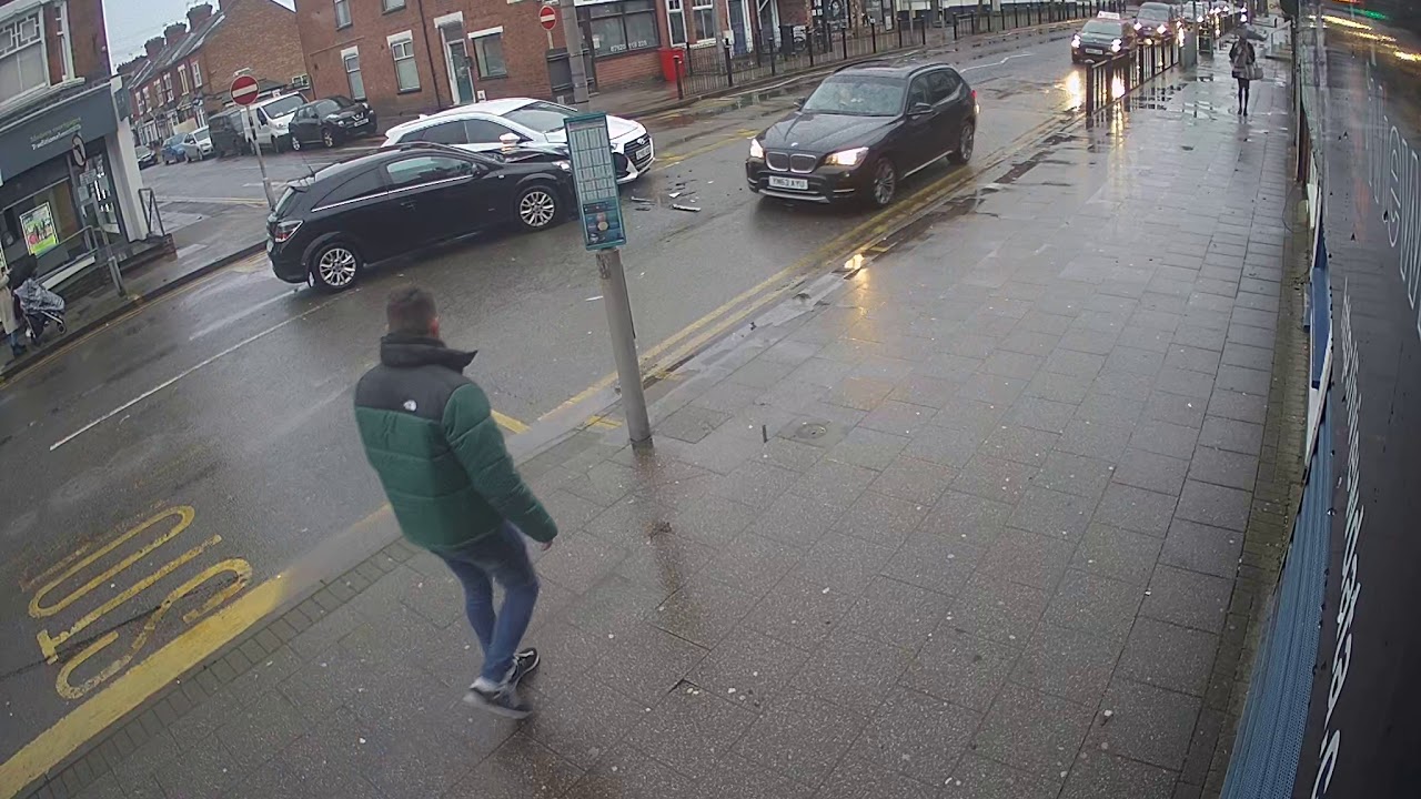 Car Crash, Blaby Road South Wigston - Leicester CCTV Centre