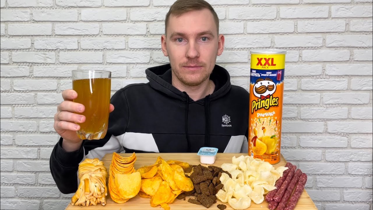 МУКБАНГ ЧИПСЫ PRINGLES LAYS РУССКАЯ КАРТОШКА СЫР КОСИЧКА СУХАРИКИ MUKBANG CHIPS CHEESE CRACKERS