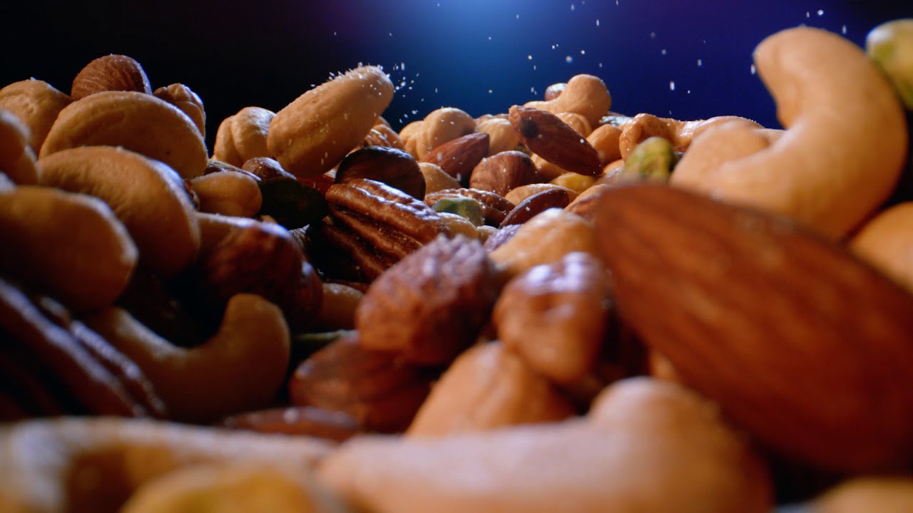 Planters Deluxe Mixed Nuts | For the Cravers