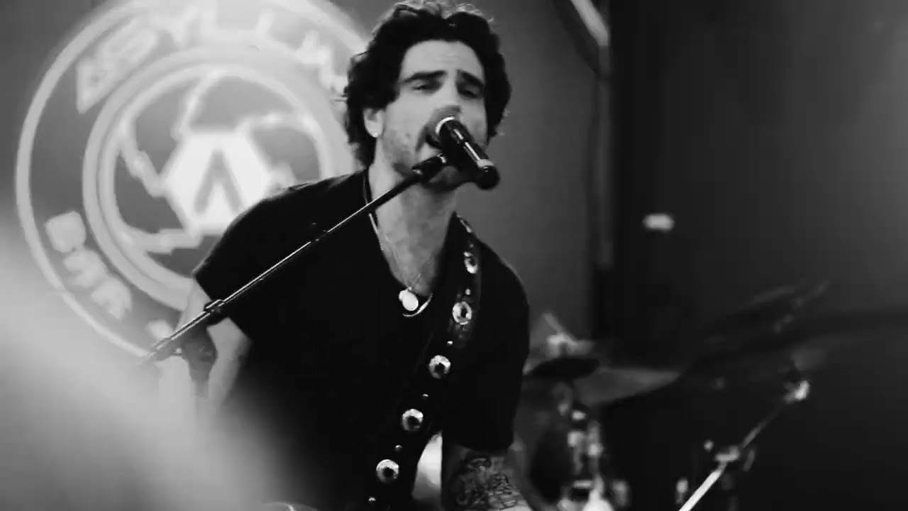 Newslang - Smoking Gun (Official Video)