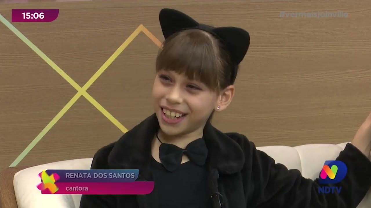 Talento mirim: Renatinha canta e encanta