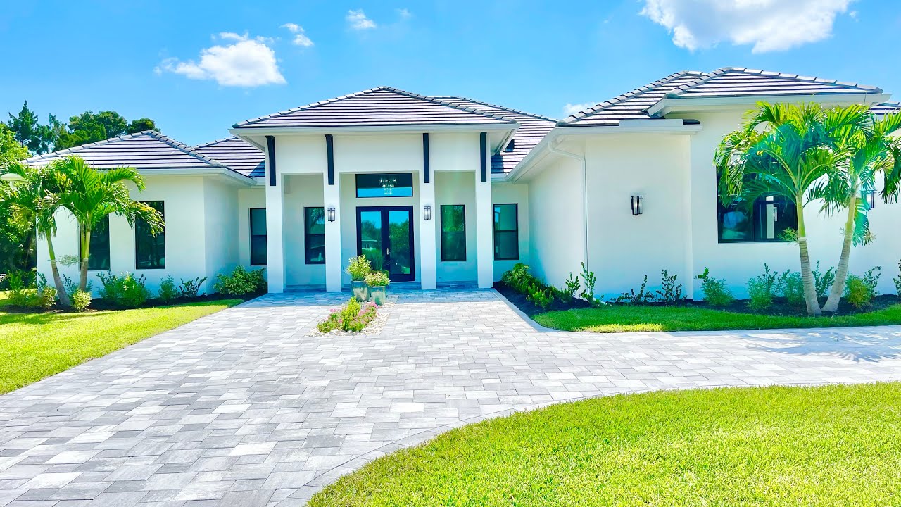 Naples • FLORIDA • (239)238-6680 • Tomas Nagys REALTOR • Home For Sale #TheBestRealtorNaples