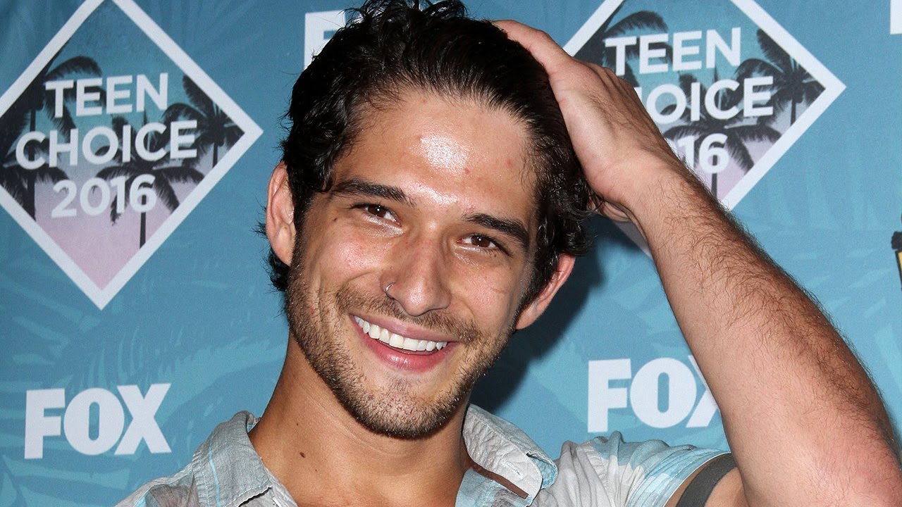 Tyler Posey Cast As Gay Love Interest In NEW Show 'Now Apocalypse'