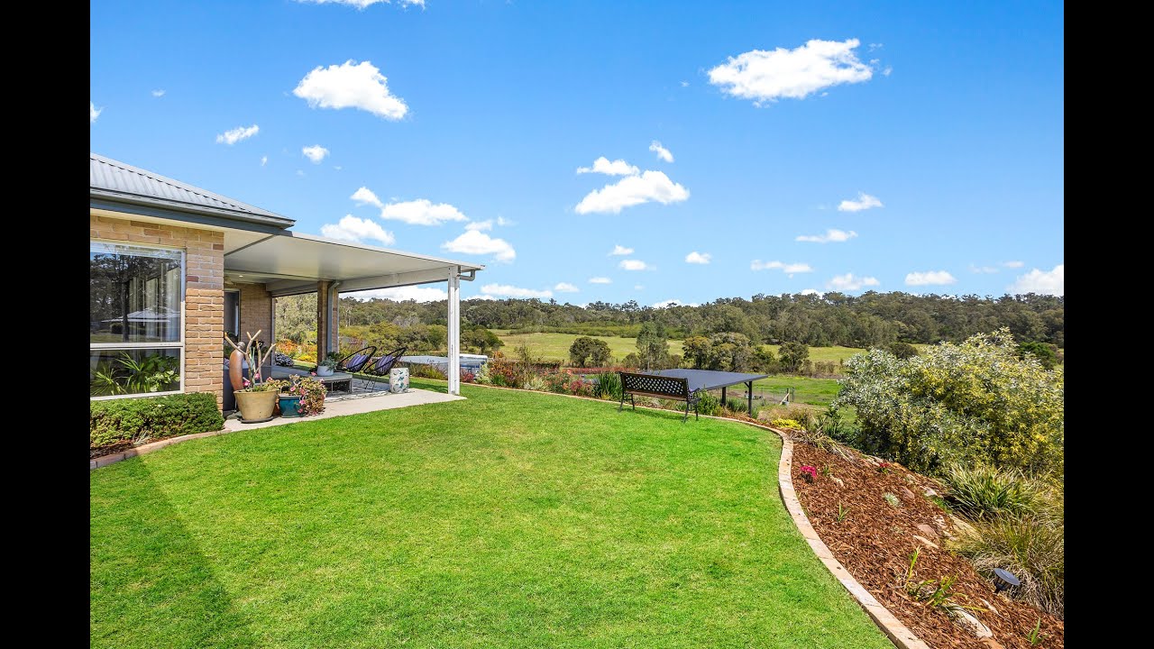 Exceptional Lifestyle Property on 2 Acres - 6 Dillwynia Ave, Cattai