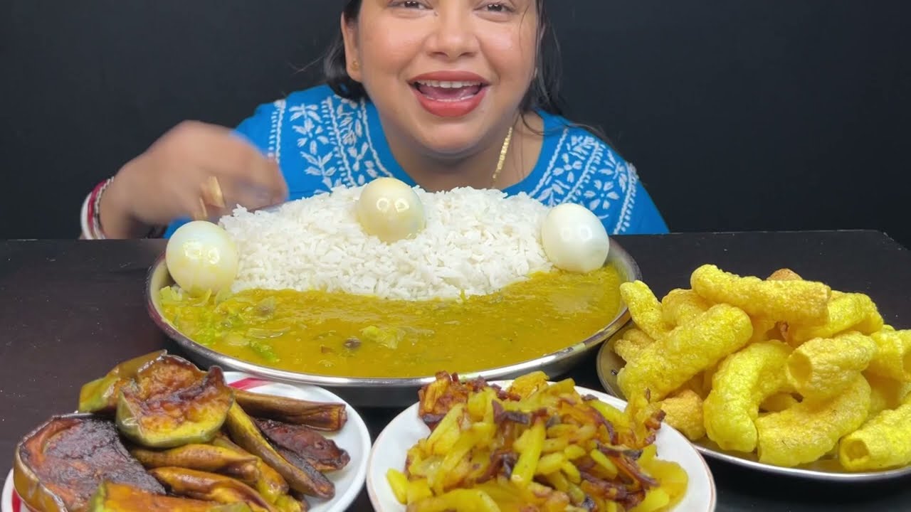 Comfortfood, Eating Rice With Dal Seddho, Alu Vsja, Potol Vaja, Dim Seddho, Massiveeating।।