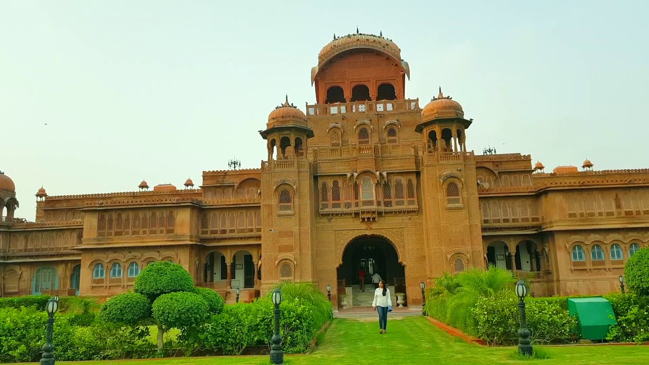 Laxmi Niwas Palace