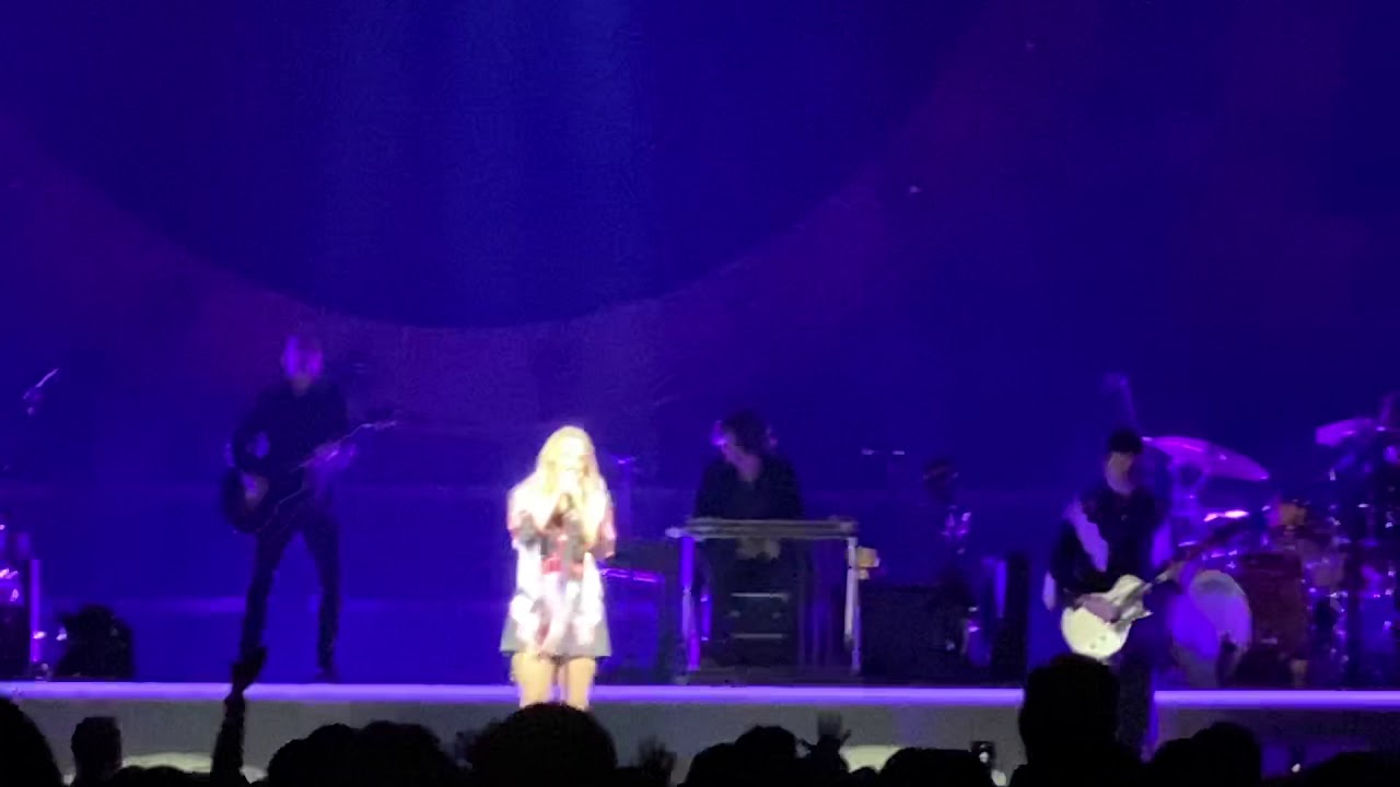 MIRANDA LAMBERT -  DARK BARS LIVE IN SMASHVILLE