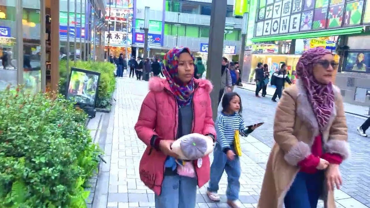 秋葉原駅も日本の主要駅であり、外国人も多く訪れます。🇯🇵💕#station  #akihabara  #viralvideo  