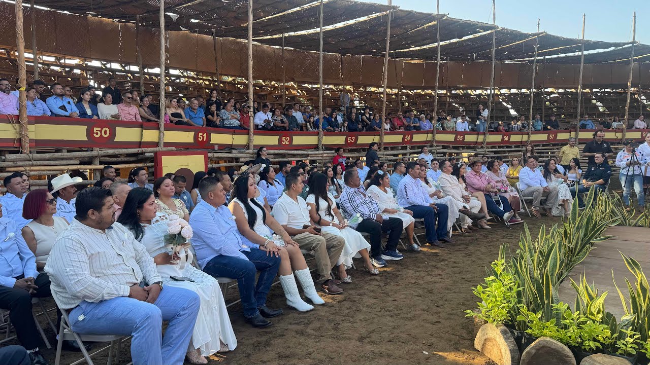 Las bodas en la monumental Petatera!!  .. una nota qué realizamos para #univisionnoticias 
