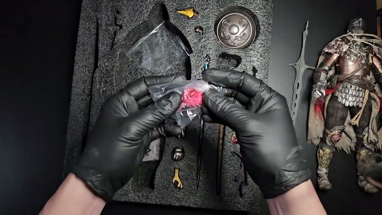 Unboxing VTS Golden Order - Elden Ring Tarnished Vargram Raging Wolf Armor 1/6 scale action figure.