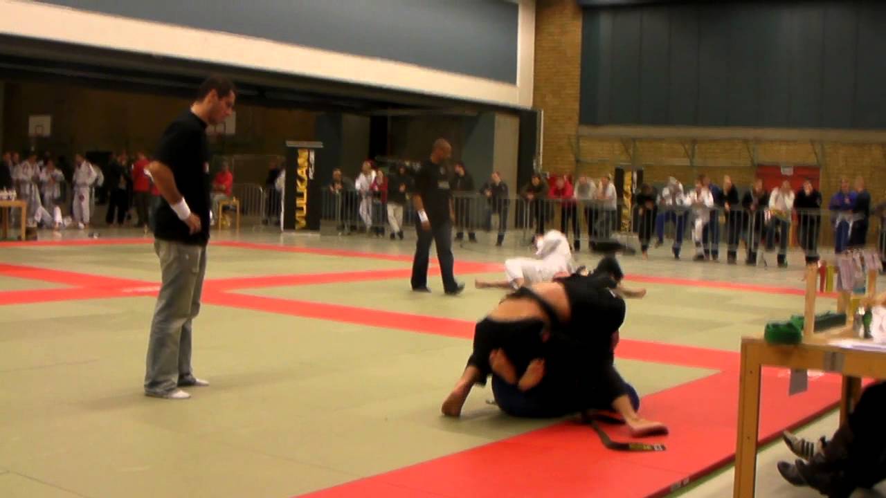 Danish Open 2010 - Michael vs Black Belt - MMPBJJ