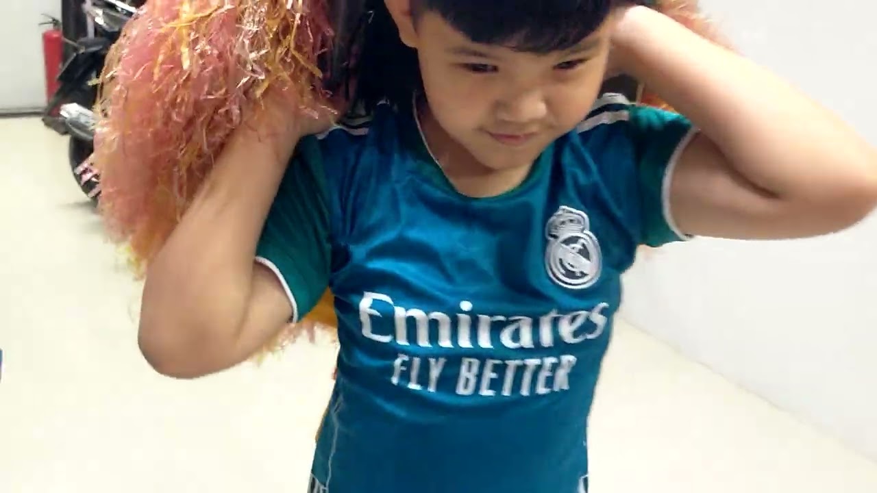 MÙNG 6 CHO HẨU VÀO NHÀ 