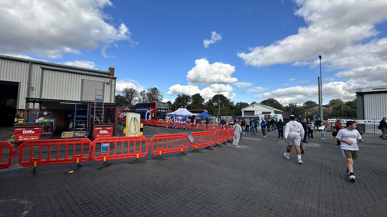 Orpington Bus Garage opening day 2023 ft. Euro 2 ALX 400 and many other classics.