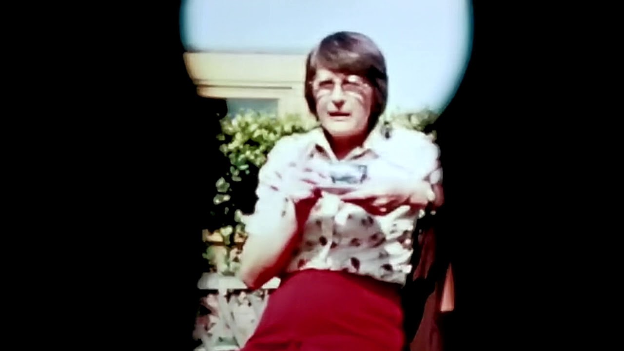 A visit to Carol and Ken&rsquo;s house Congleton 1974