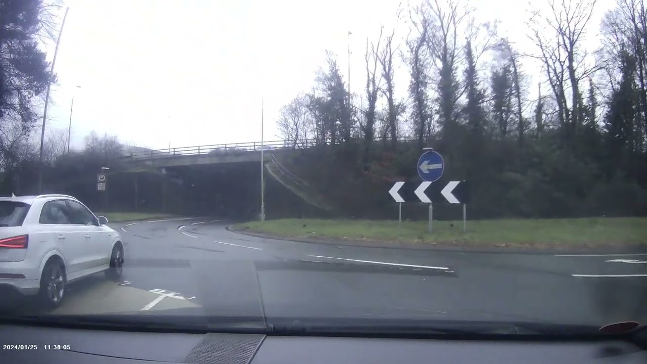 Dash Cam 71 South Wales (RCT)