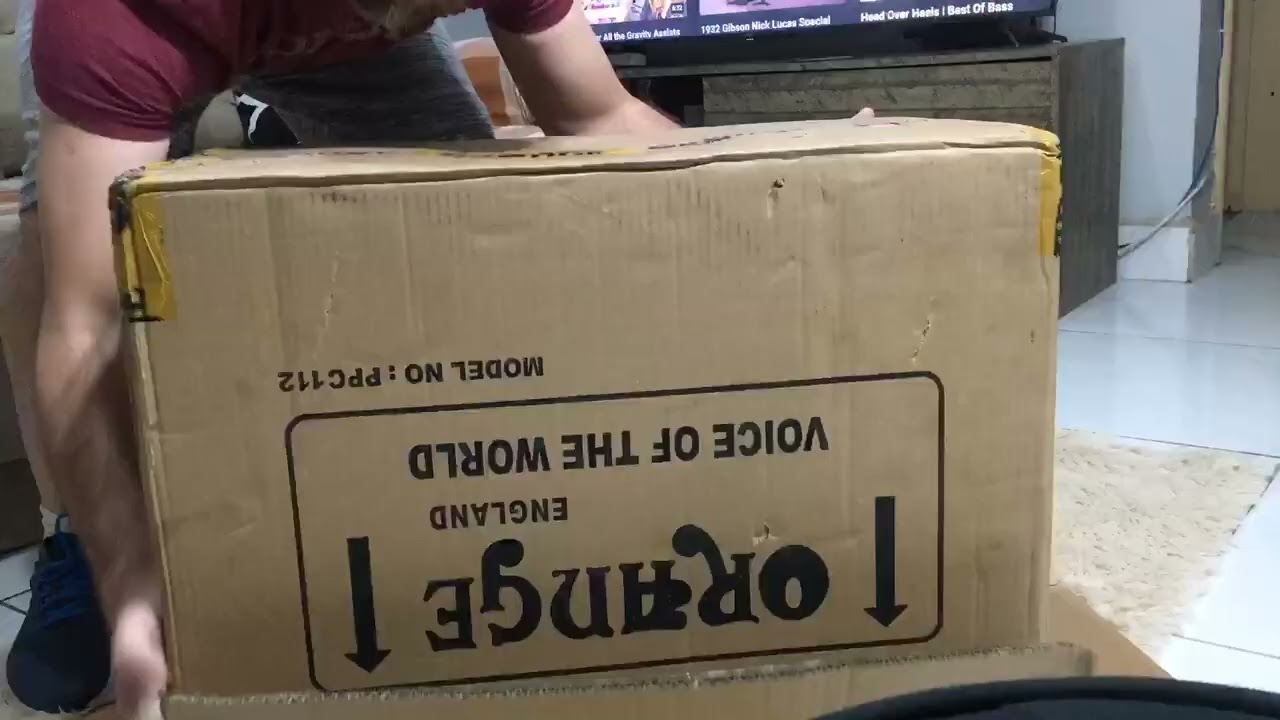 Orange PPC112 1x12 Unboxing (time lapse)