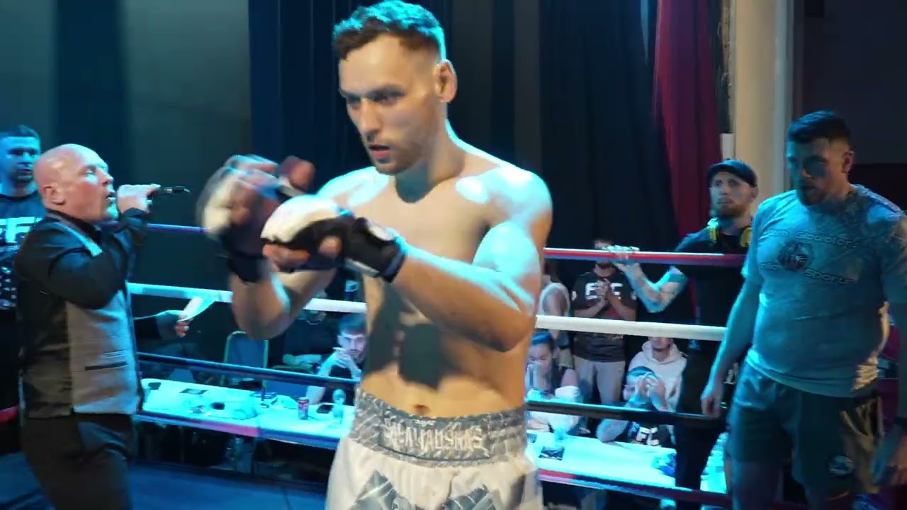 KORNELIJUS SABALIAUSKAS vs JOSH HOWELLS80KG HYBRID BOXING BOUT