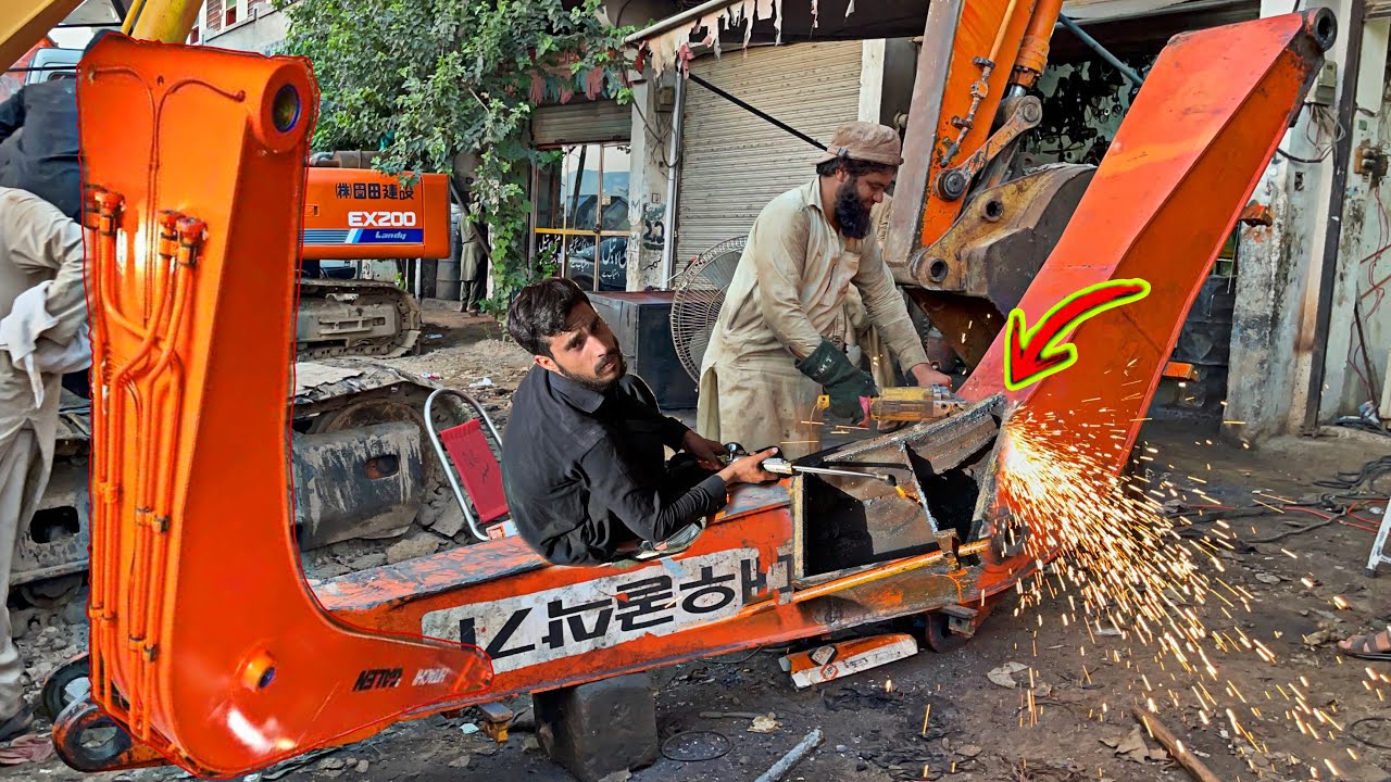 Excavator Machine Fully Damage Boom Repair In local workshop || PK Restoration