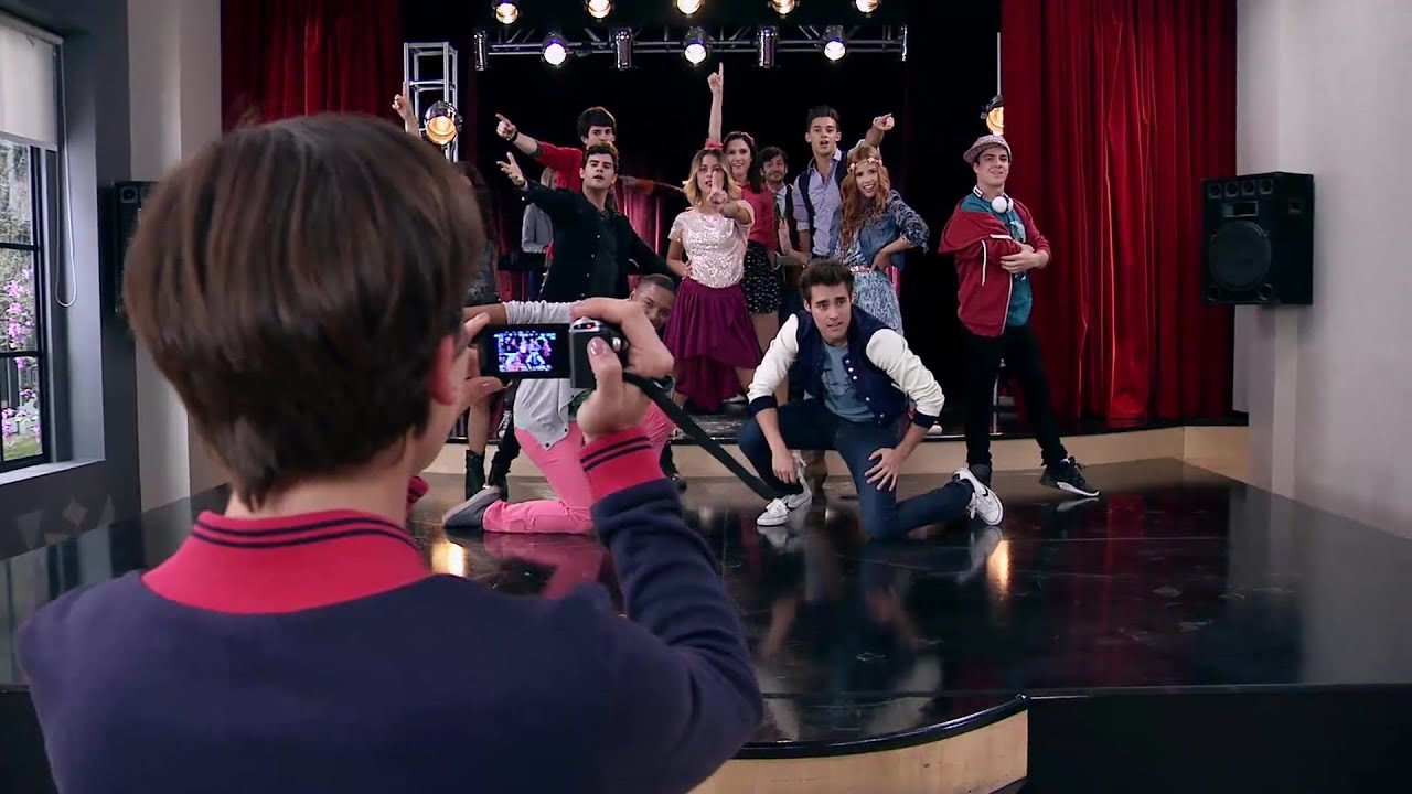 Violetta 3 - Los chicos cantan 'Friends 'till the end' (Ep 53) HD