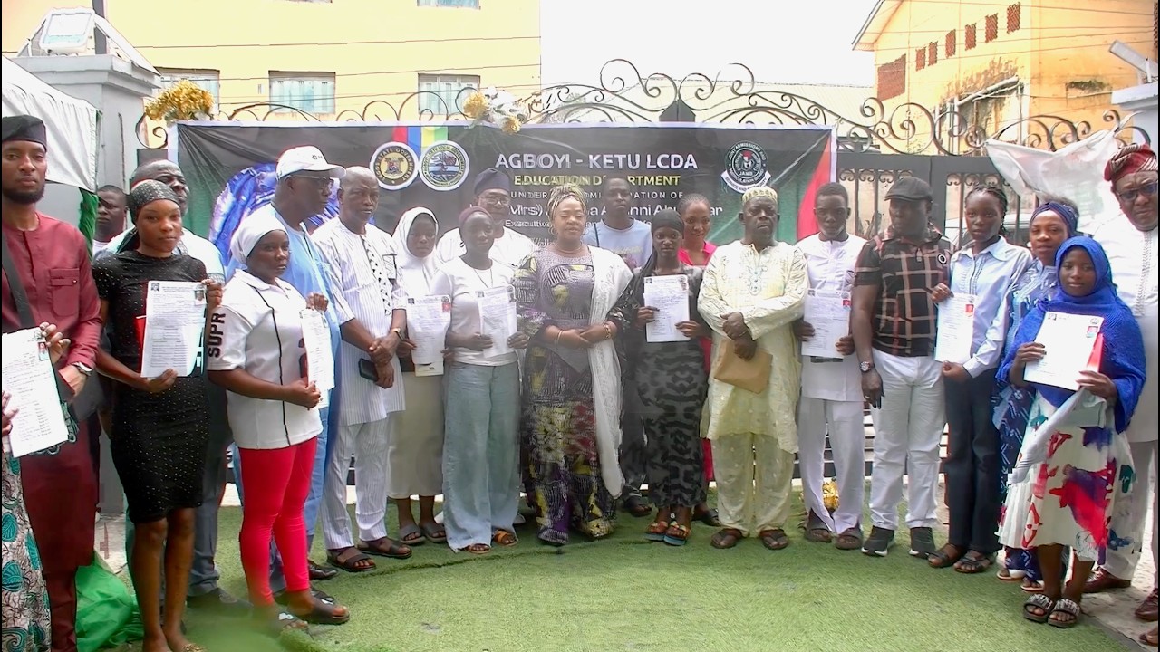 AGBOYI-KETU COUNCIL DISTRIBUTES 1,000 JAMB FORMS TO DESERVING STUDENTS