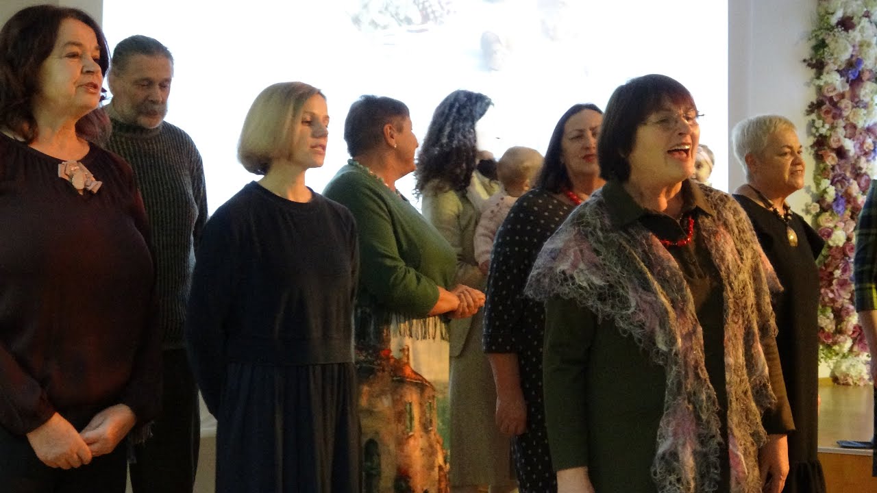 Adventas — laukimo metas. Garliavos KC folkloro ansamblis GEGUTALA Garliavos bibliotekoje 2023 11 28
