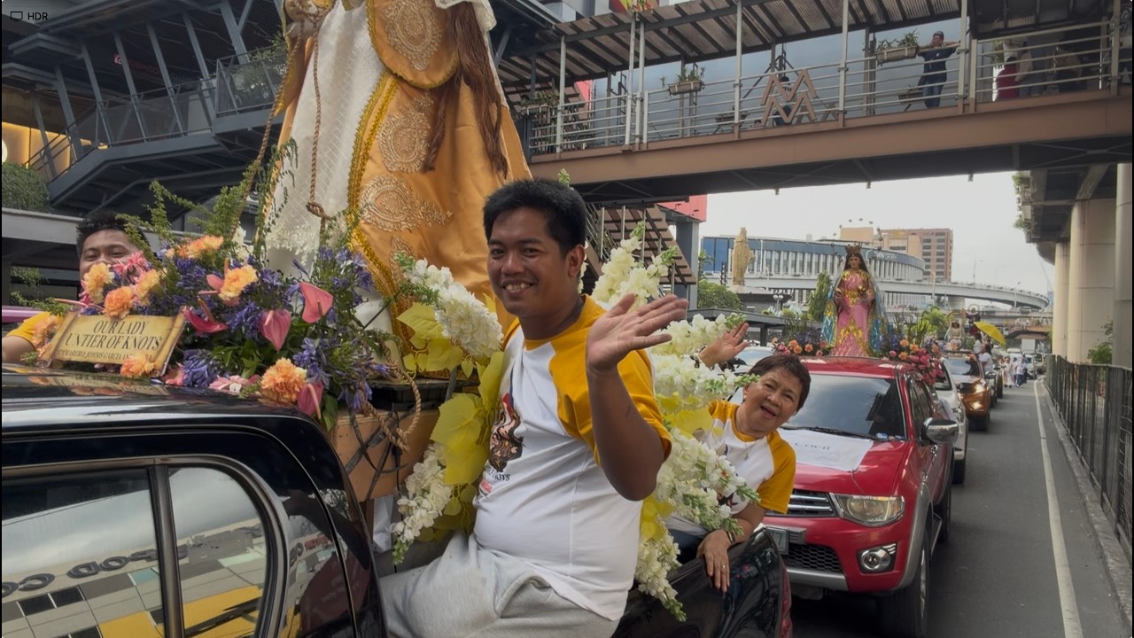 Beyond EDSA rallies: Hundreds march with Mary to celebrate People Power at 40