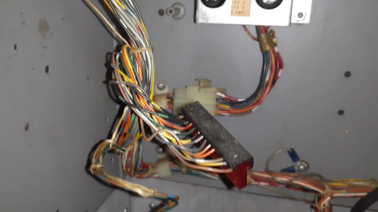 Slot Machine Tech Video: Bally E2000 Series