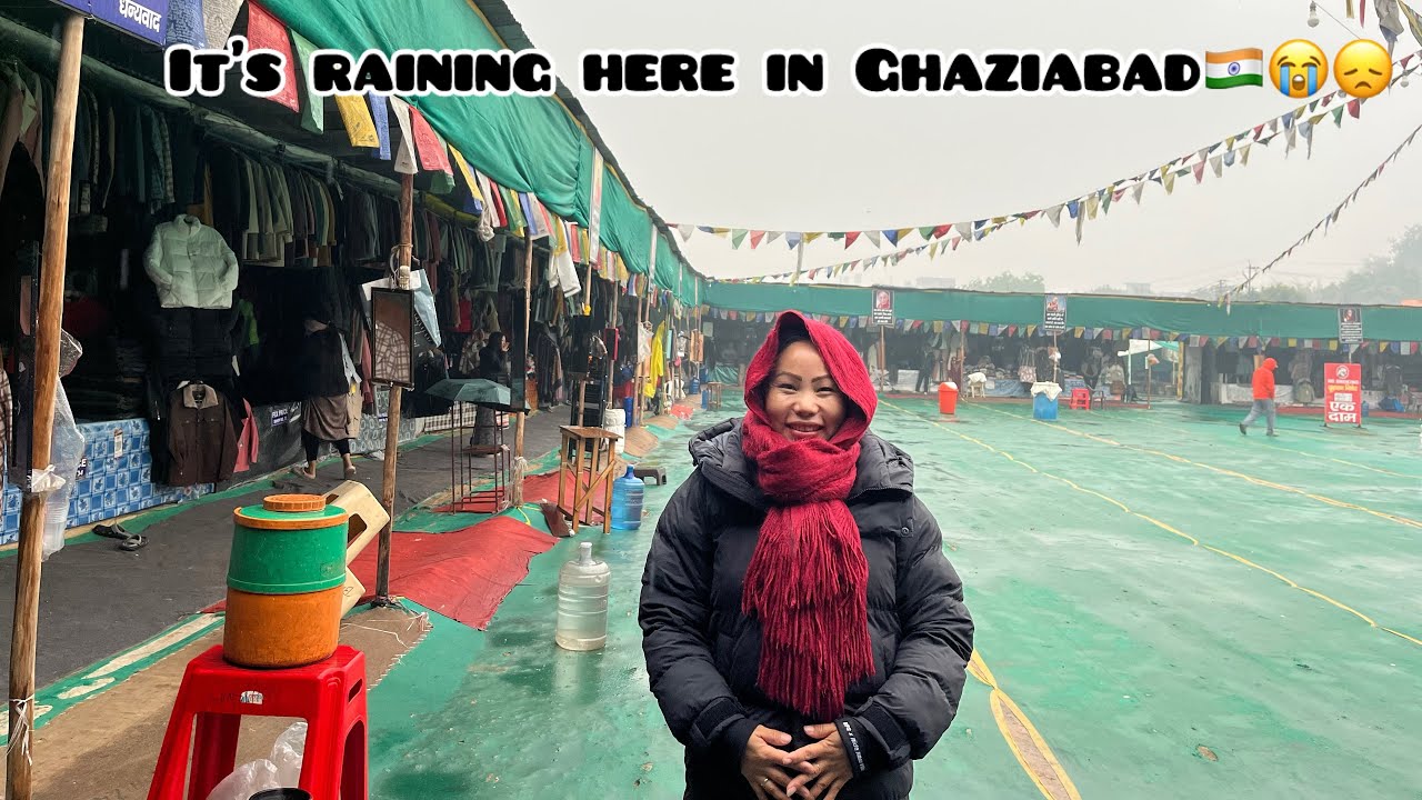 It’s raining here in Ghaziabad🇮🇳😭😞we had to close our market 😩😢#tibetanmarket #tibetanyoutuber 🩵