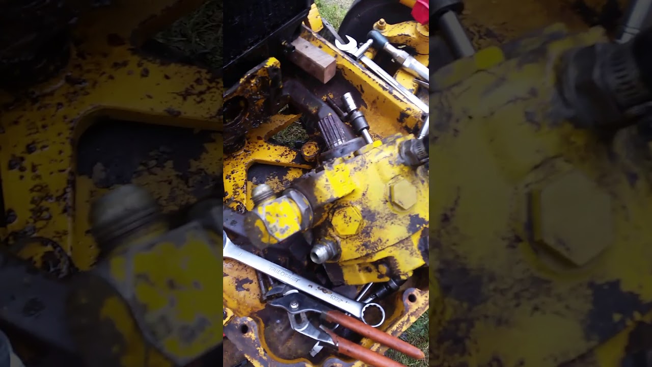 JD 400 front pump