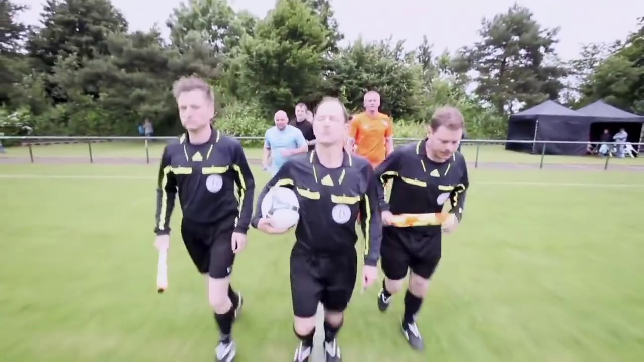 Fettes Brot - Falsche Entscheidung (Official)