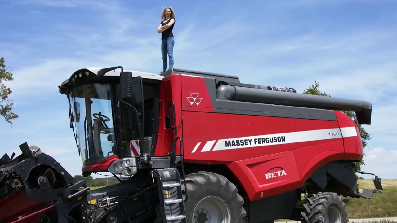 Ferrari am Feld: Landfrau parkt 16 Tonnen Maschine