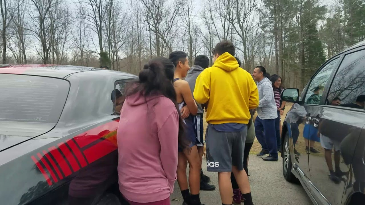 Cómo bendice un sacerdote un carro