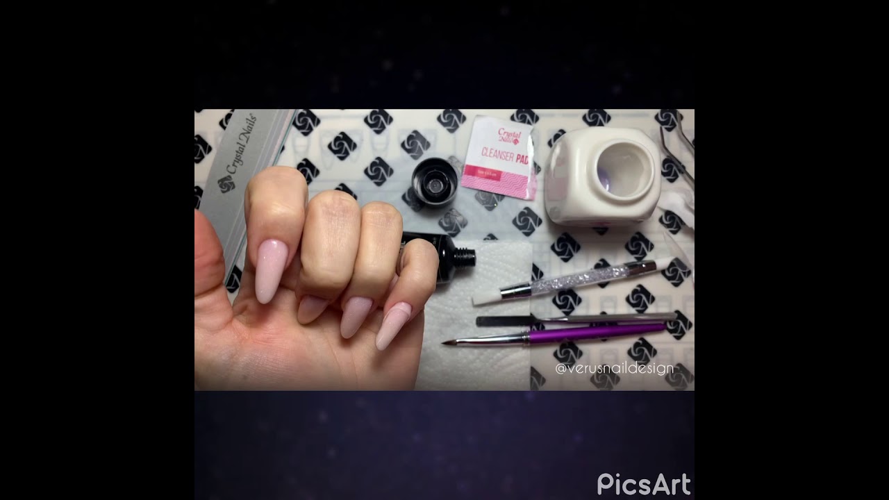 Reverse tip Almond használata Crystal Nails Shimmer Latte Fusion Acrylgellel
